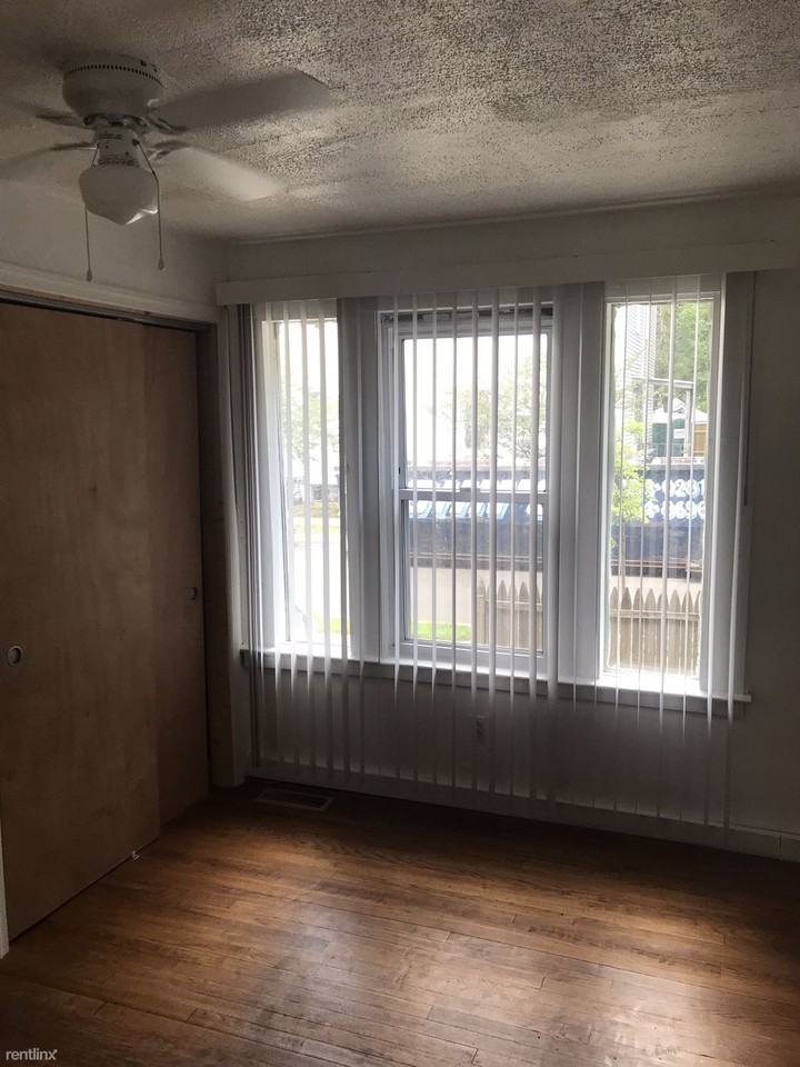 28 Compton St - Photo 3 of 11