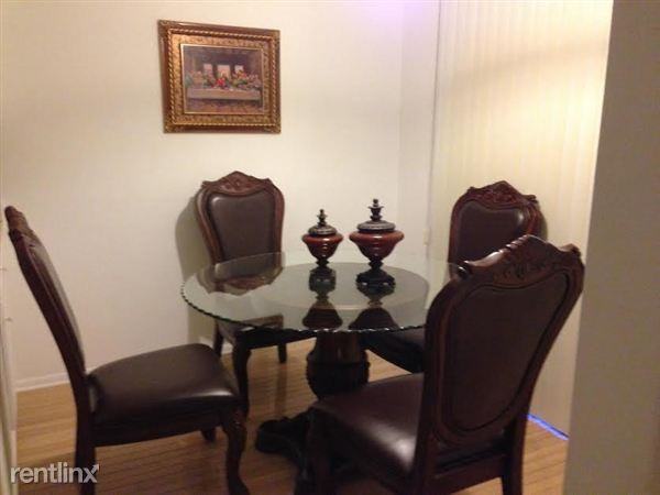 Foxpointe Apartments in West Bloomfield, Orchard Lake Village, MI 48323