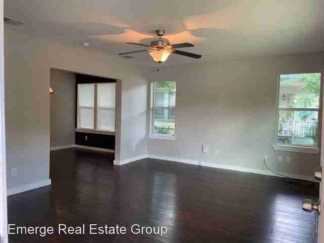 530 E Southcross Blvd - Photo 3 of 20