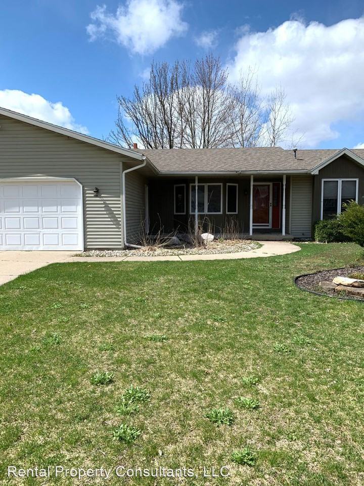 6191 George Ann Ct Ne - Photo 2 of 24