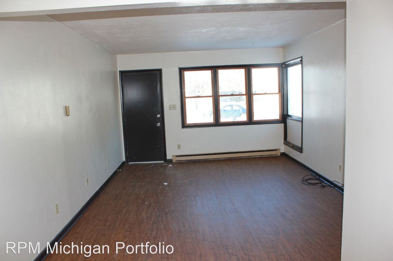 206 Karen Drive - Photo 3 of 8