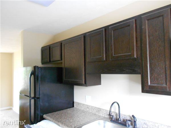 N Russell - Photo 3 of 5