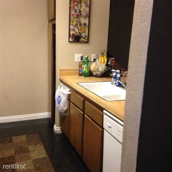 Racquet Club of Ontario - Photo 2 of 9