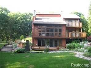 765 Spruce Hill Ln - Photo 2 of 5