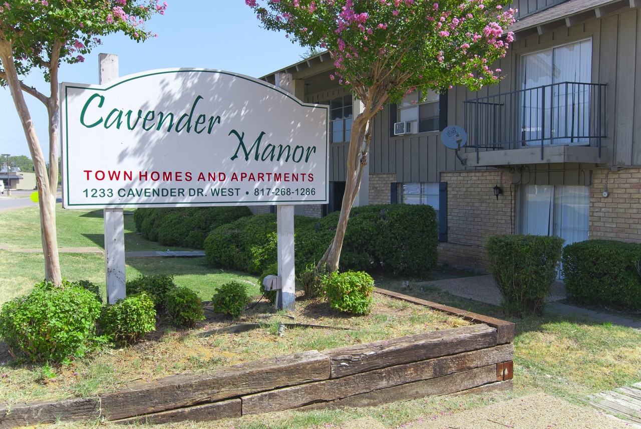 Cavender Manor Apartments - Photo 3 of 15