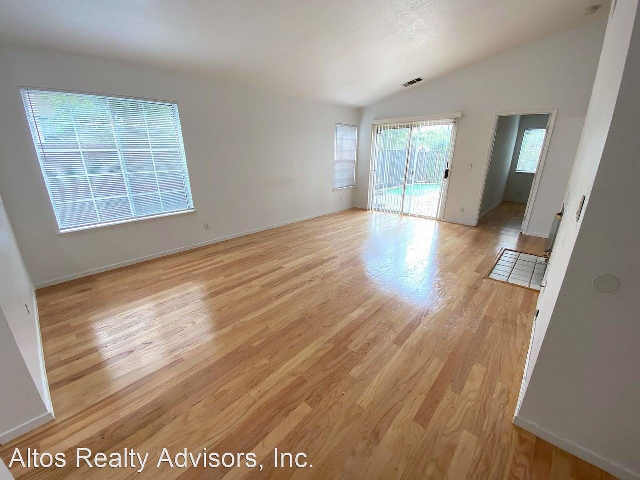 40211 Strawflower Way - Photo 2 of 14