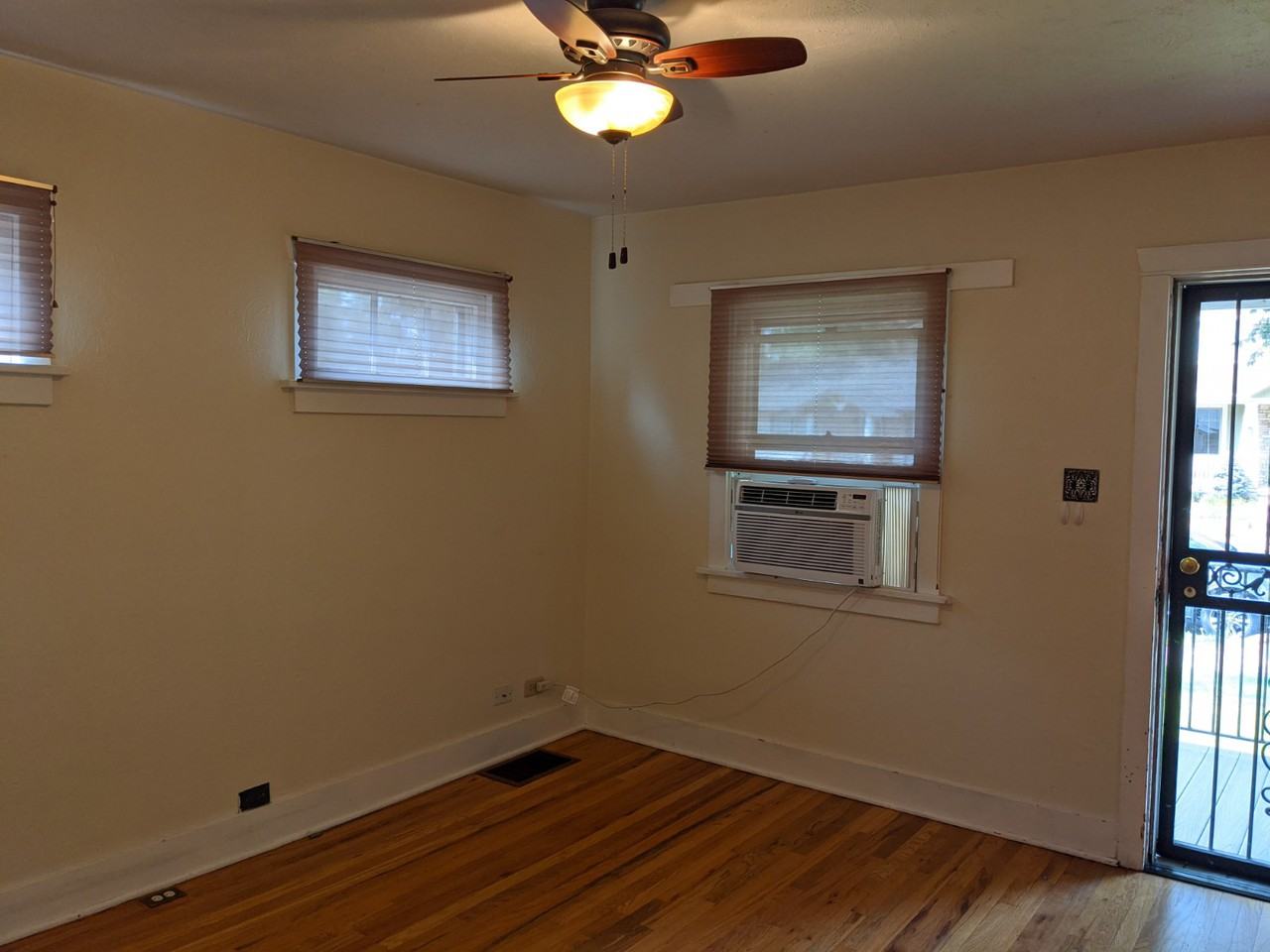 1824 S Franklin St - Photo 3 of 21