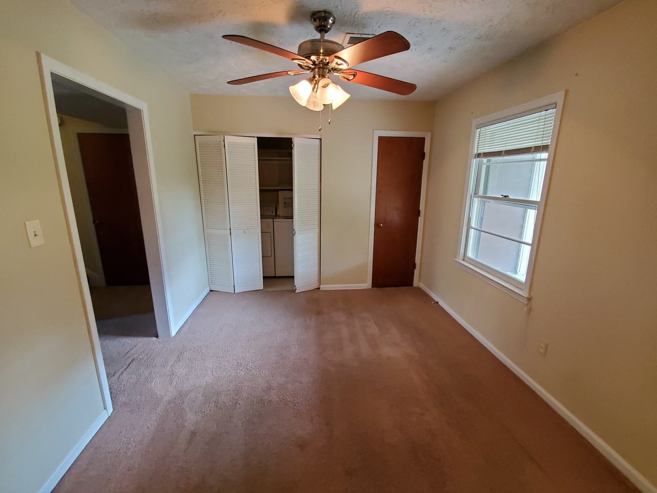 3325 Wood Valley Ct - Photo 3 of 11