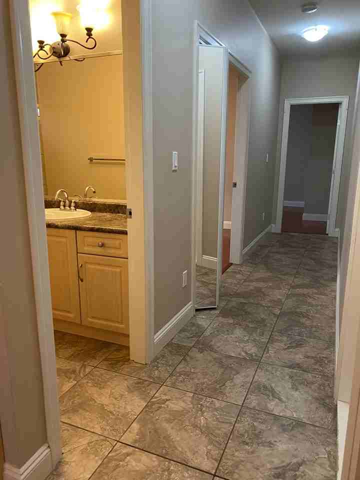 643 Robinson Street - Photo 3 of 8