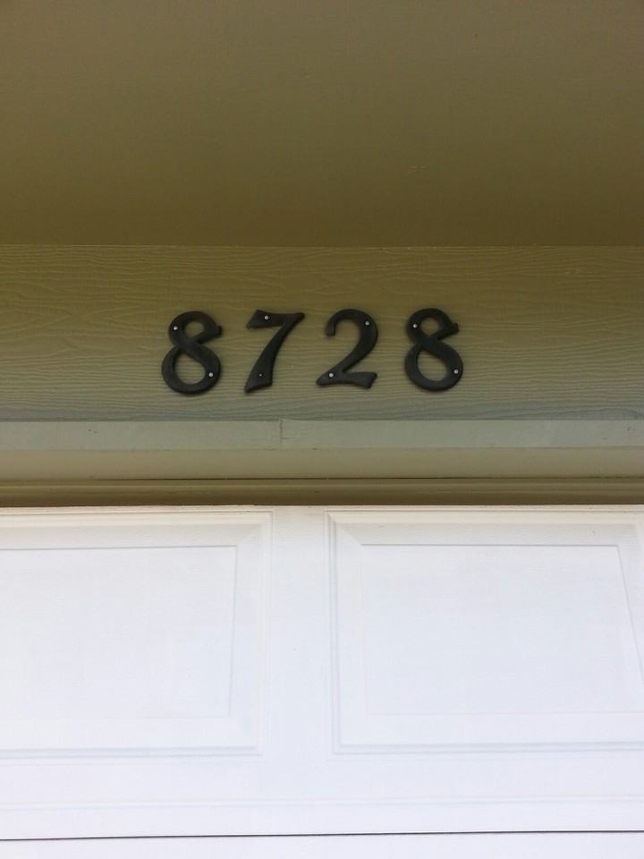 8728 E Lockmoor Cir - Photo 2 of 15