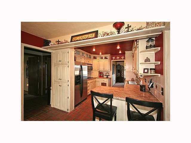 7432 NW 101st St - Photo 2 of 9