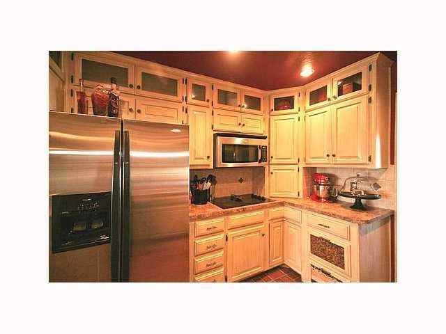 7432 NW 101st St - Photo 3 of 9