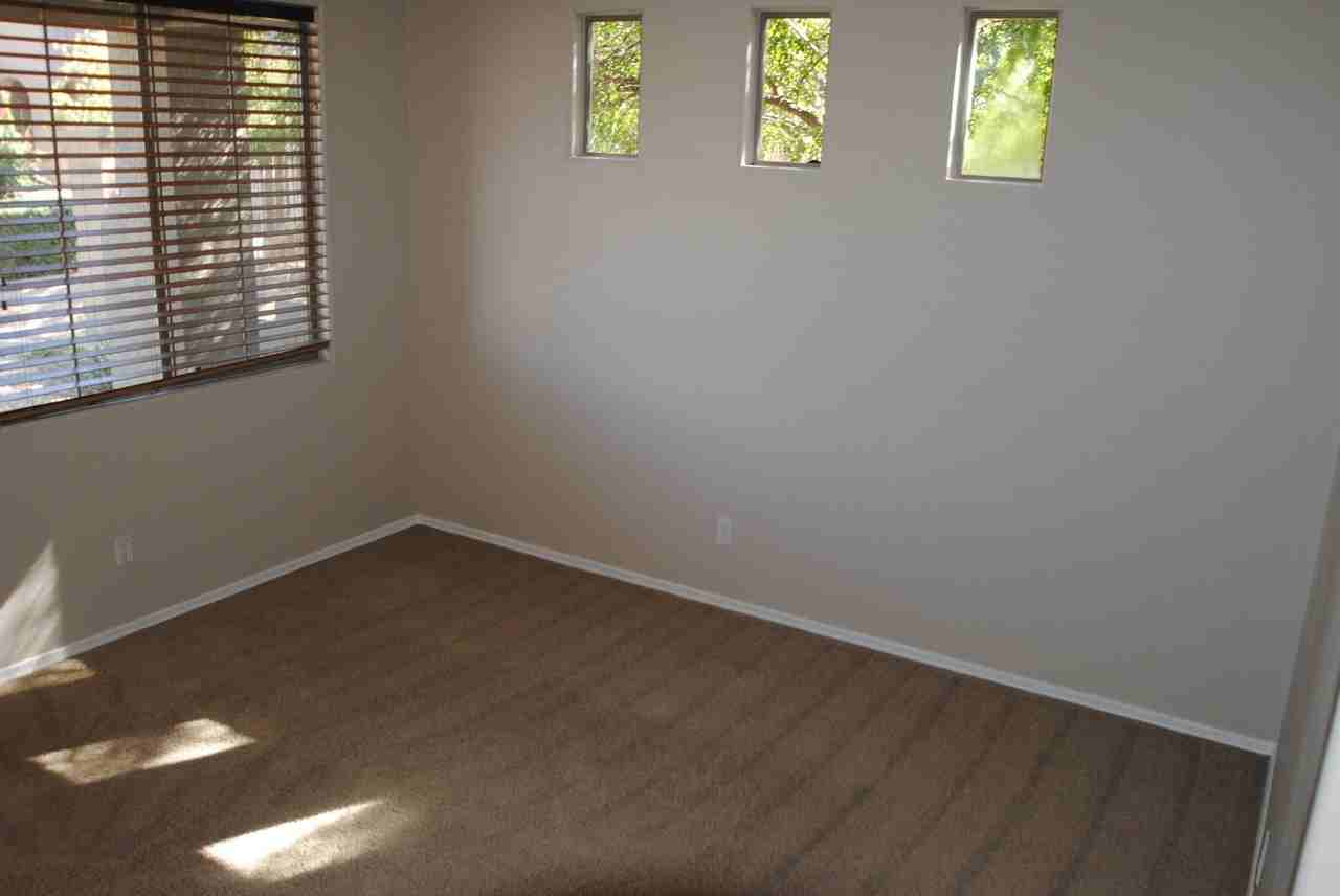 2040 S 85th Ln - Photo 3 of 9