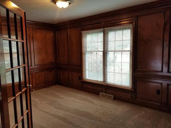 2439 Dogwood Dr - Photo 2 of 23