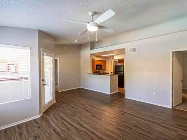 3625 S Decatur Blvd - Photo 7 of 26