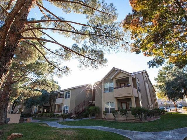 3625 S Decatur Blvd - Photo 3 of 26