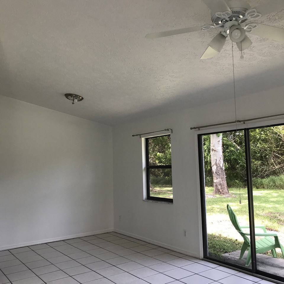 5211 Se Primrose Way 3, Port Salerno, FL 34997 2 Bedroom Apartment