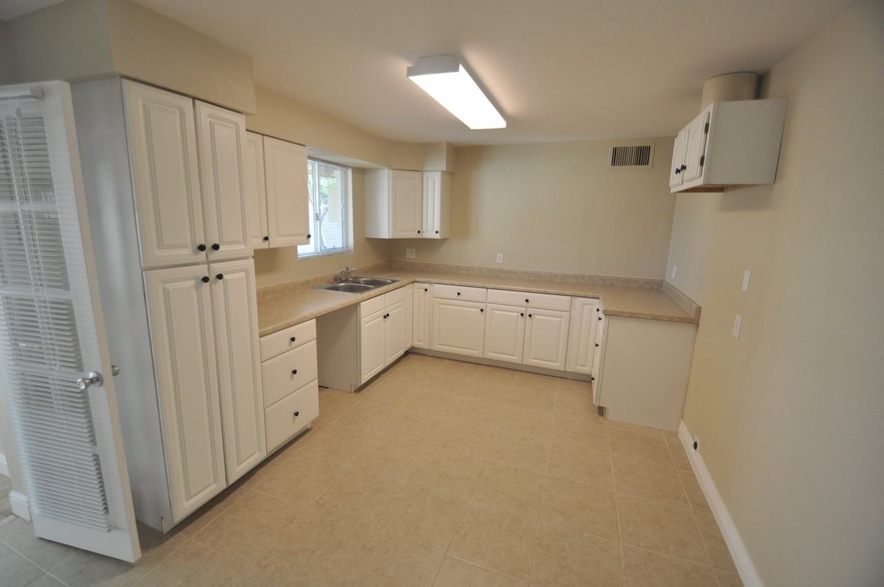 9431 N 3rd Ave - Photo 3 of 11