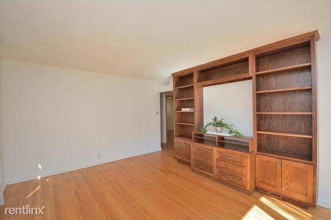 3201 N 91st St - Photo 3 of 7