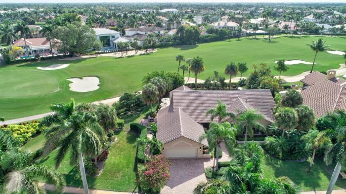 17578 Foxborough Ln - Photo 2 of 50