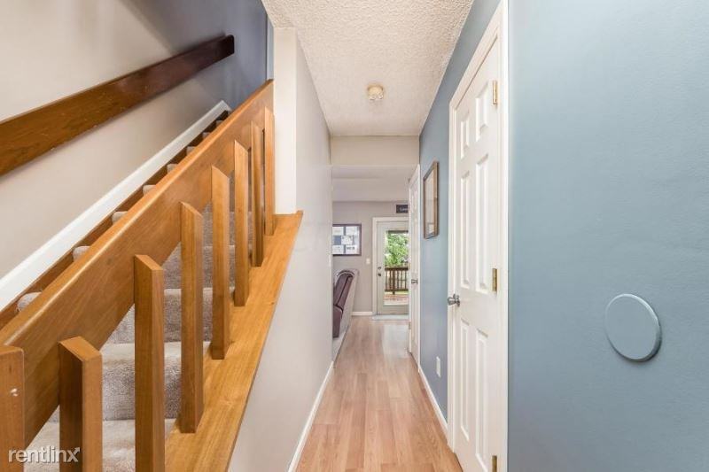 5280 Frisco Dr - Photo 3 of 15