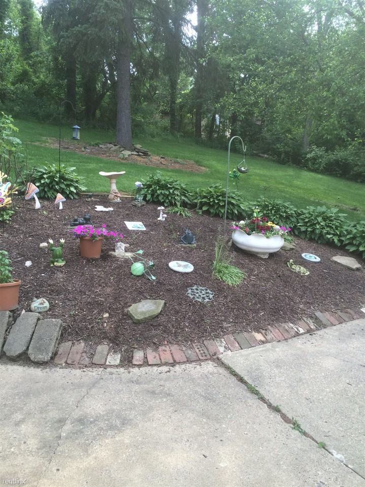 1020 Moon Run Rd - Photo 2 of 8