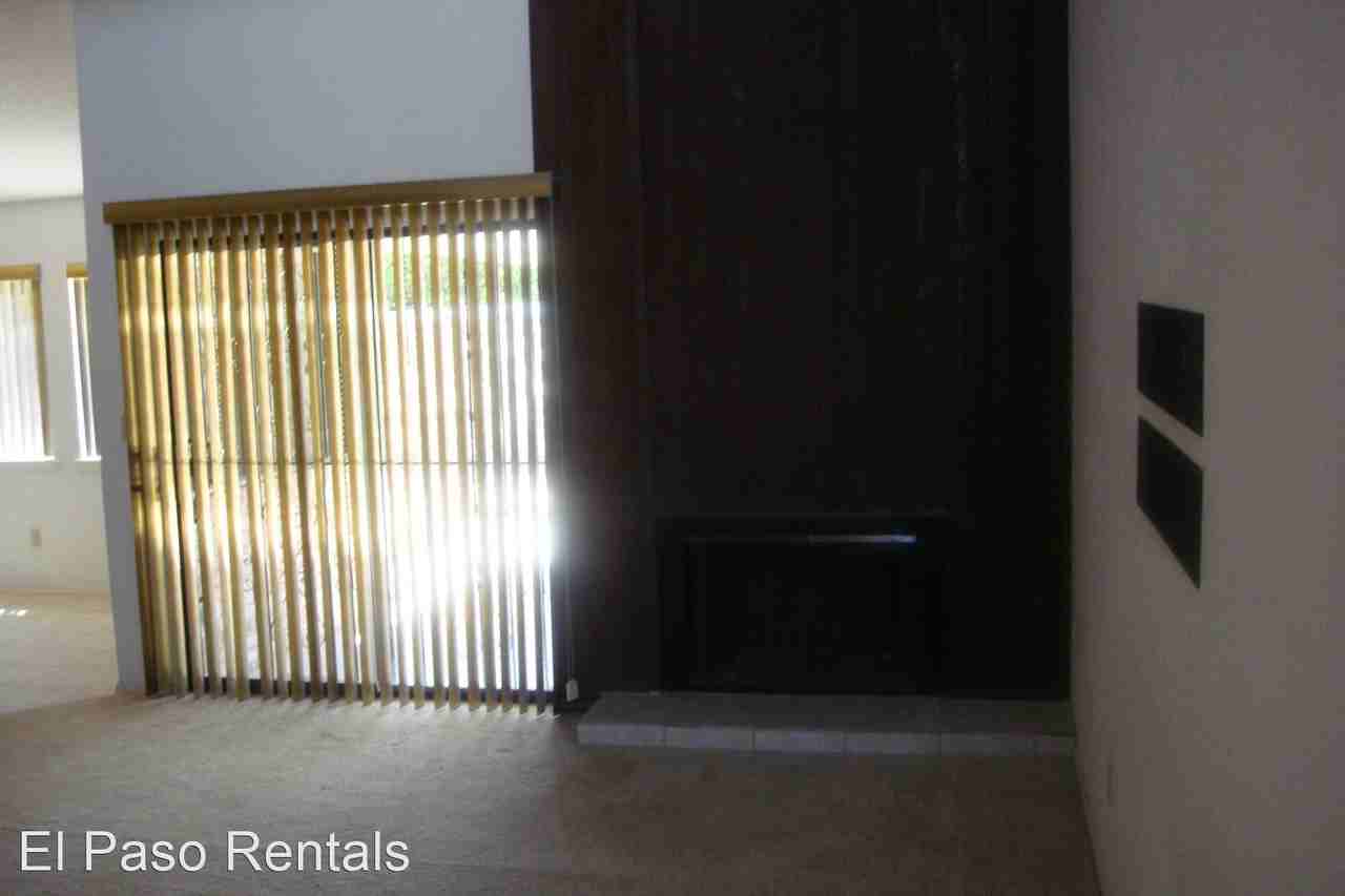 10608 Kinross Ave #A - Photo 3 of 14