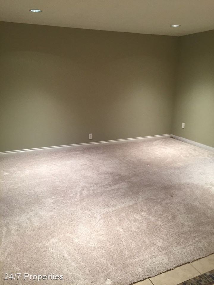 N. Molalla Ave. - Photo 3 of 7