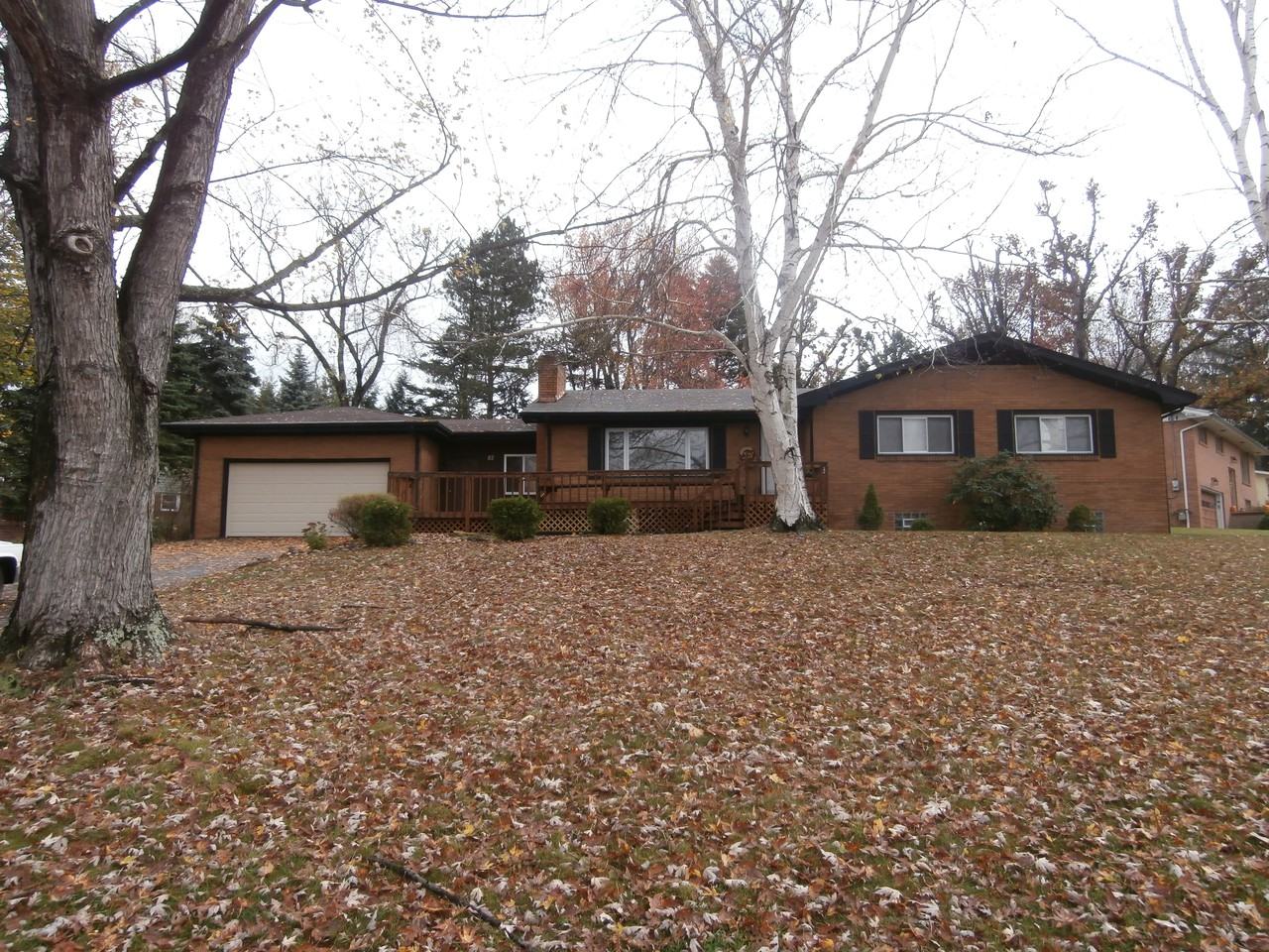 82 Shady Dr - Photo 2 of 15