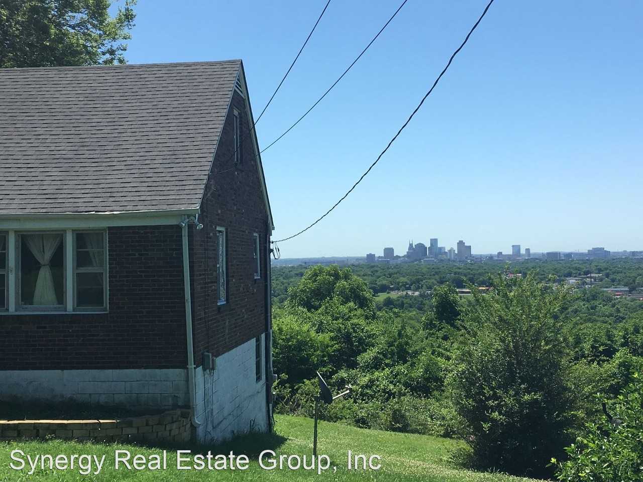 2118 Summitt Ave - Photo 2 of 7