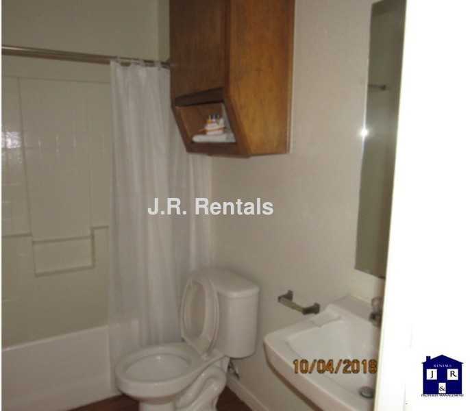 1012 Couples St - Photo 6 of 12