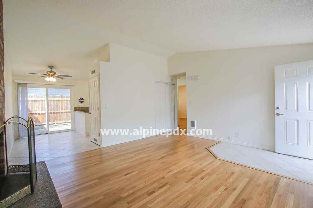 2006 Se Marion St - Photo 3 of 16