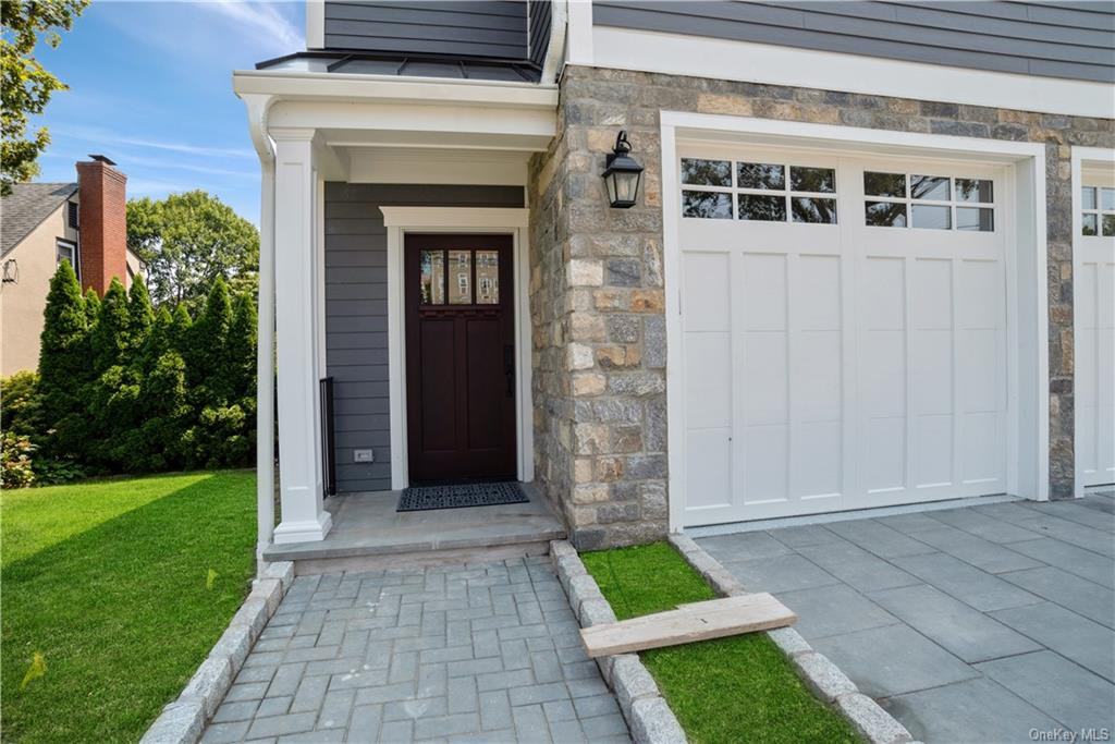 15 Park Ave - Photo 2 of 27