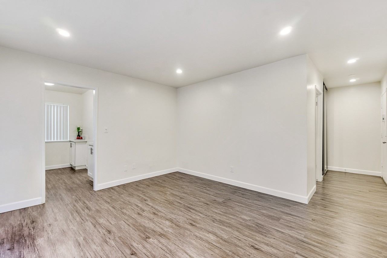 Aqua South - Photo 4 of 116