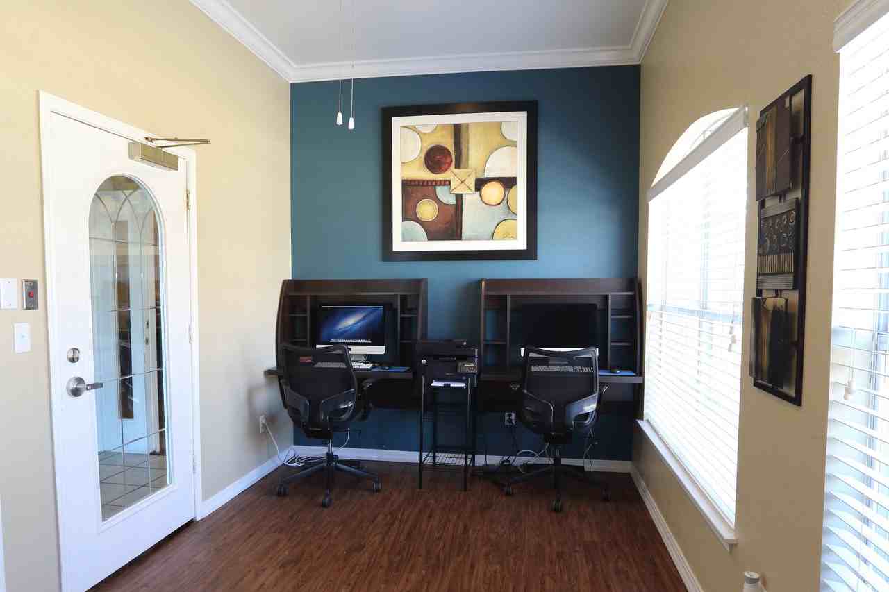 Cypress Pointe - Photo 4 of 20