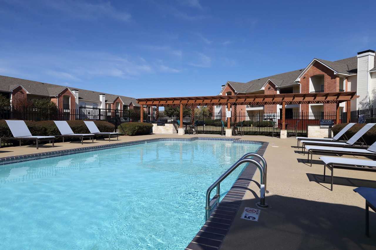 Cypress Pointe - Photo 6 of 20