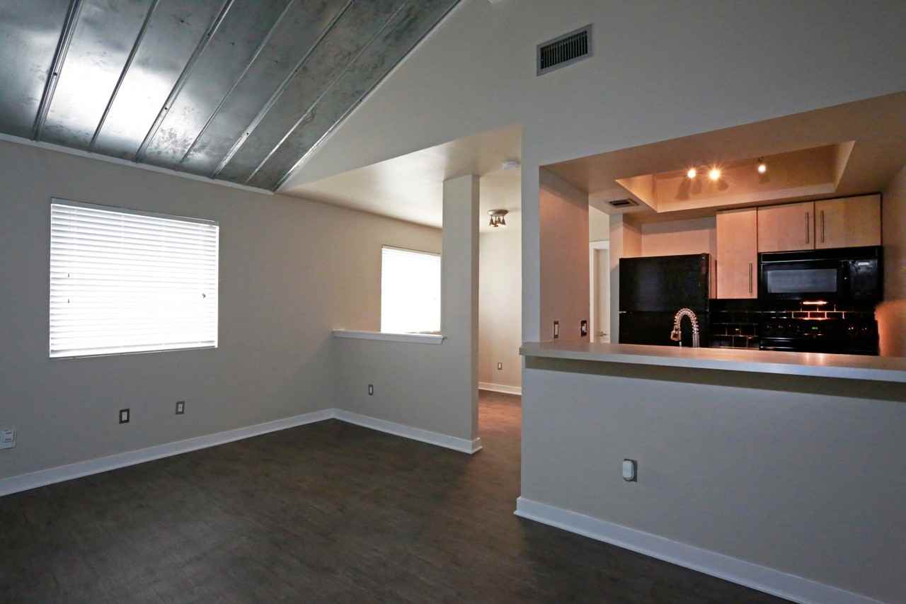 Tambaleo Apartments - Photo 5 of 36