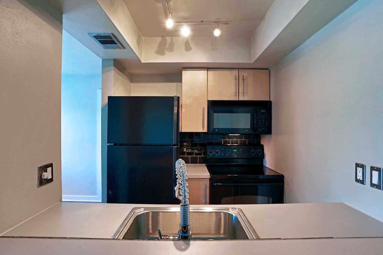 Tambaleo Apartments - Photo 2 of 36