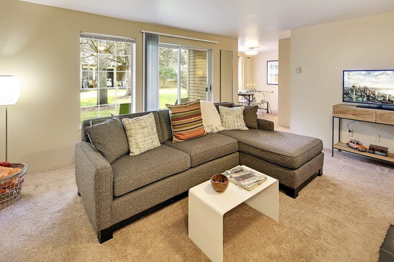 16720 6th Avenue West - Photo 3 of 12