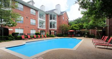 Tuscany Oaks Apartments - 2525 Augusta Dr, Houston, TX 77057 with 3