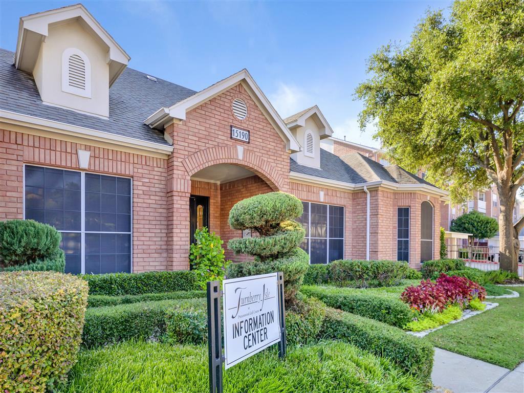 15190 Prestonwood Boulevard - Photo 2 of 22