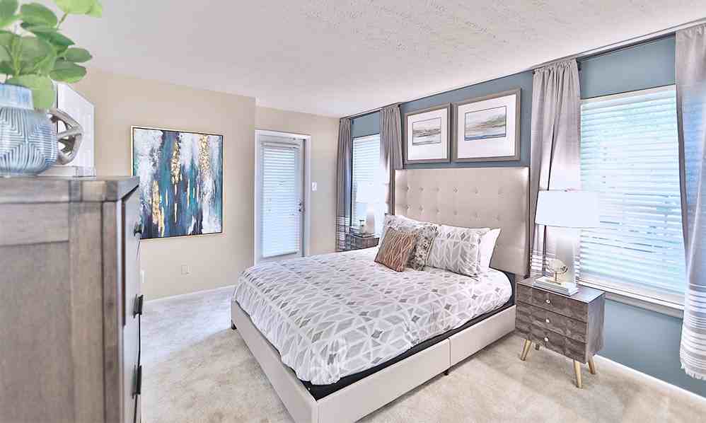 Chase Lea Apartment Homes - Photo 4 of 23