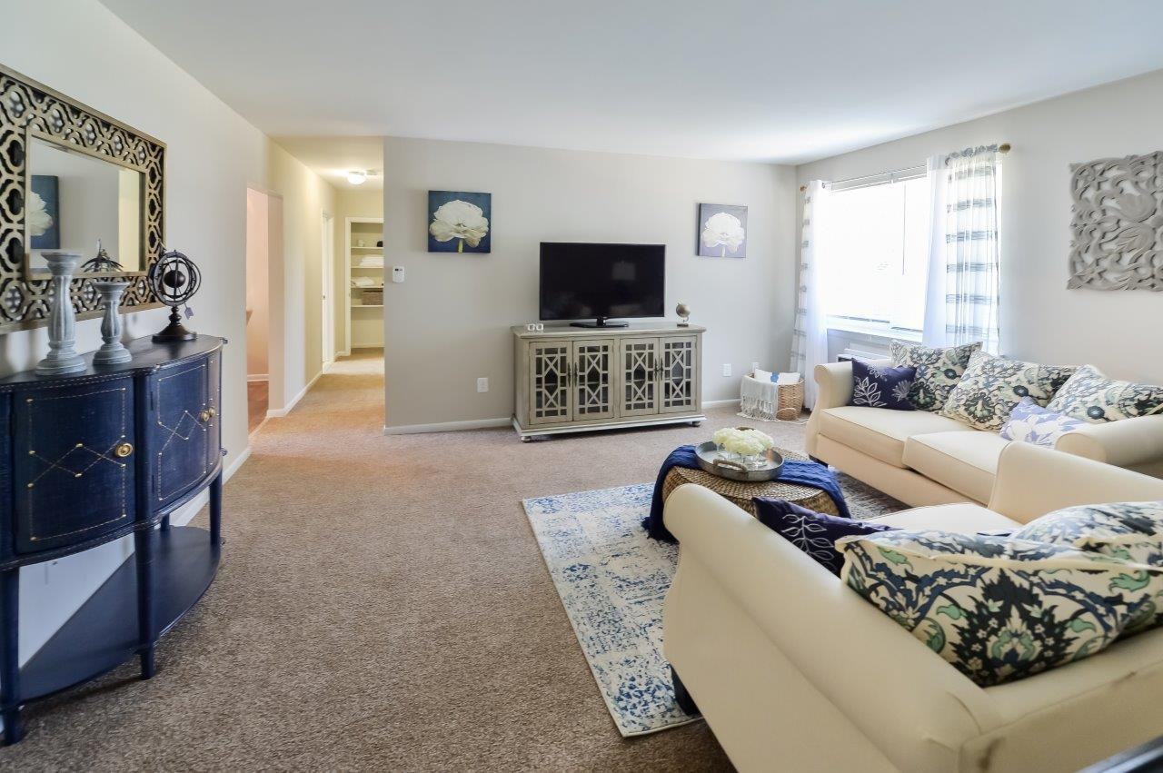 Roberts Mill Apartments and Townhomes - Photo 7 of 31