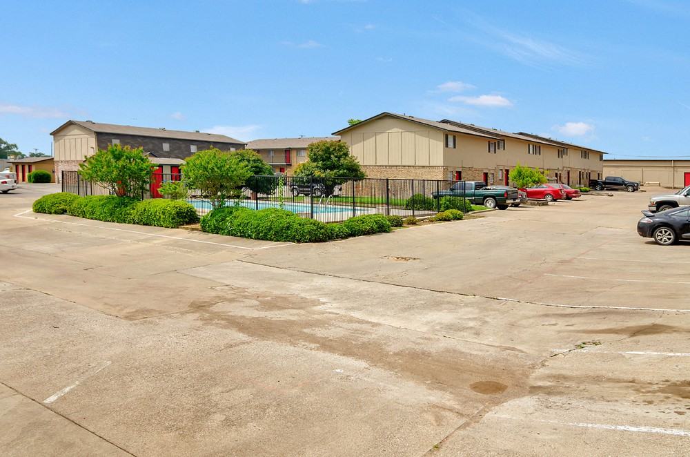 949 S Lillian Street - Photo 3 of 18