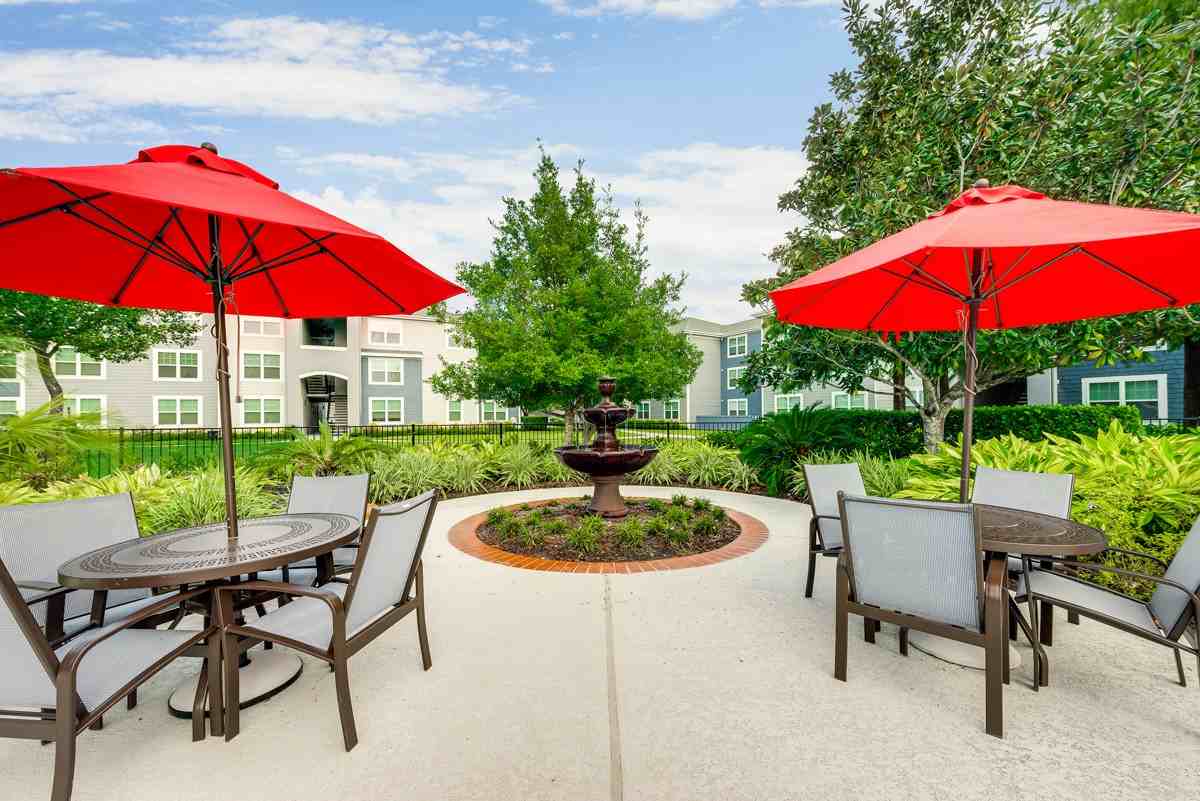 Bahia Cove Apartments - Photo 5 of 25