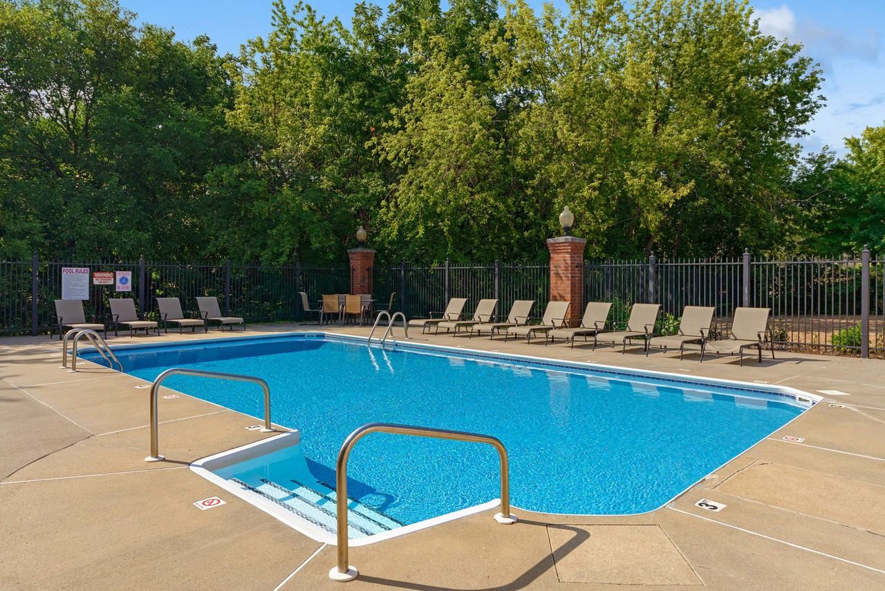 Crescent Chase - Photo 7 of 45