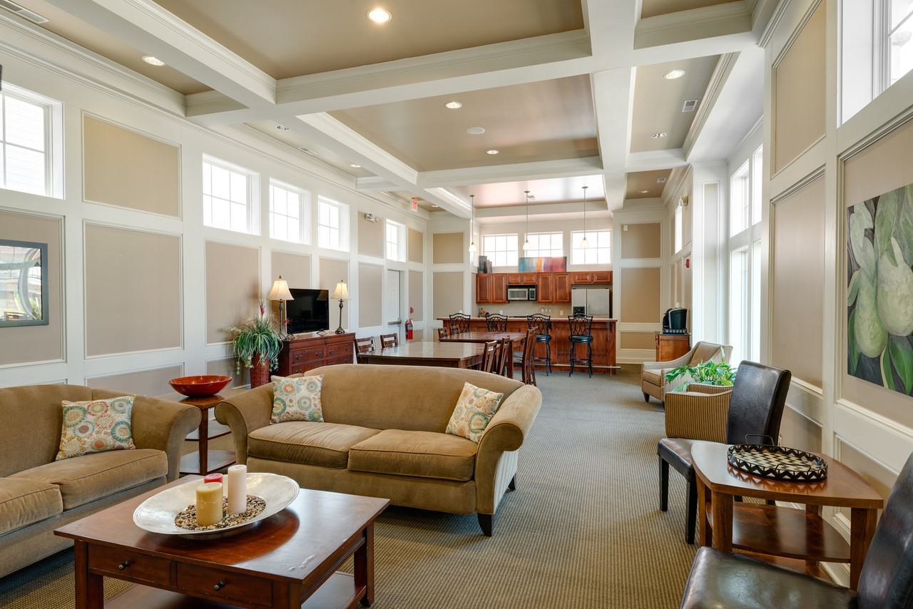 Mansions at Jordan Creek - Photo 6 of 50