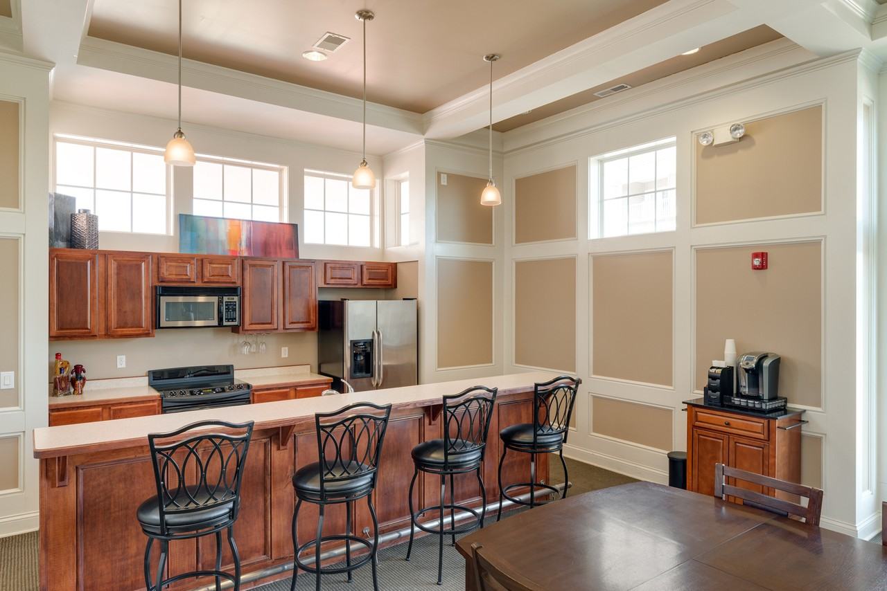 Mansions at Jordan Creek - Photo 7 of 50