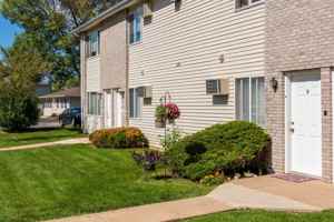 featured image of 2700 E 53rd St