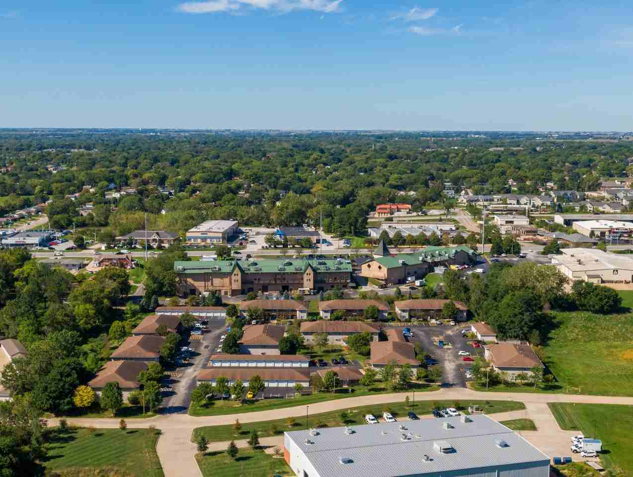 Ashford Apartments - Photo 6 of 30